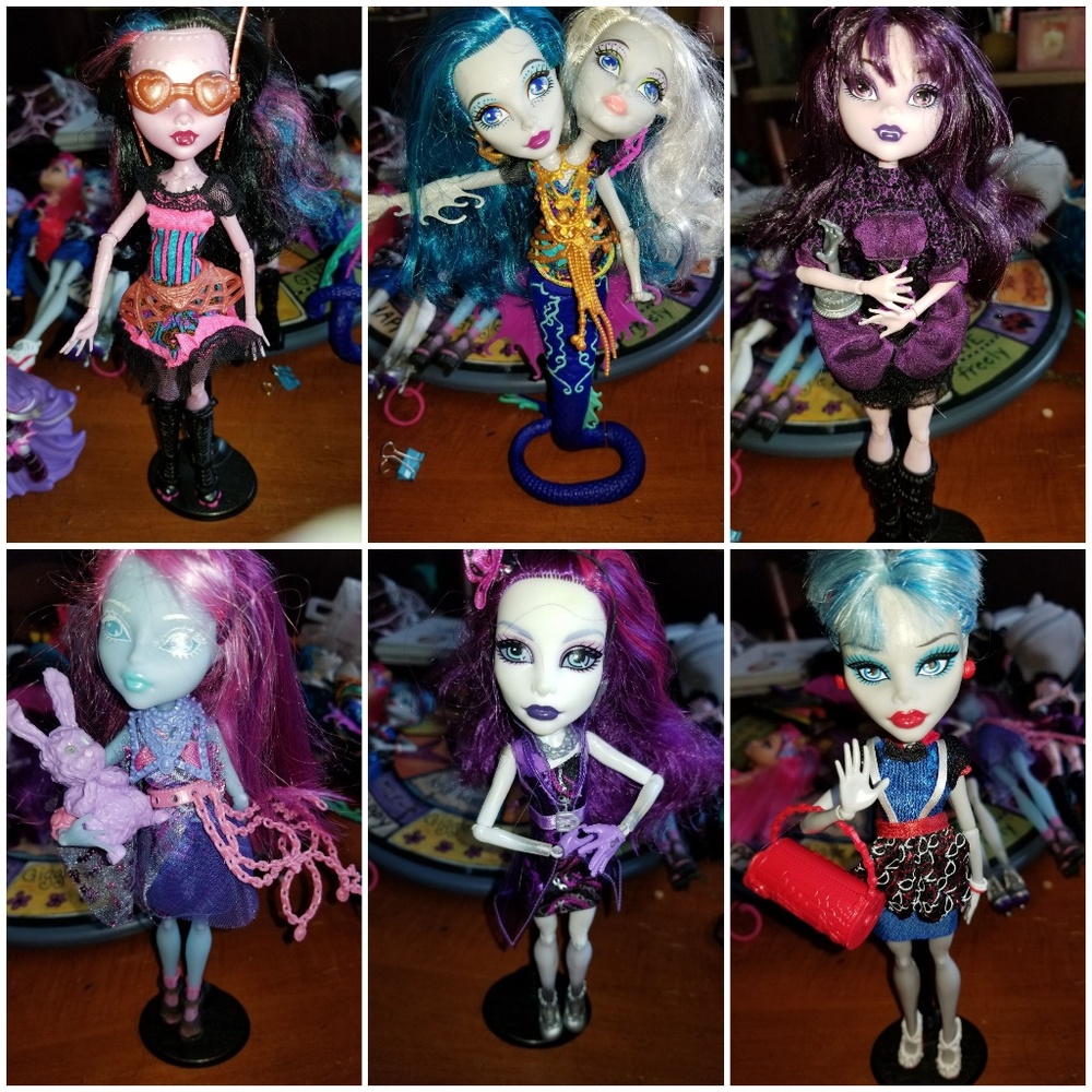 Six Monster High Dolls